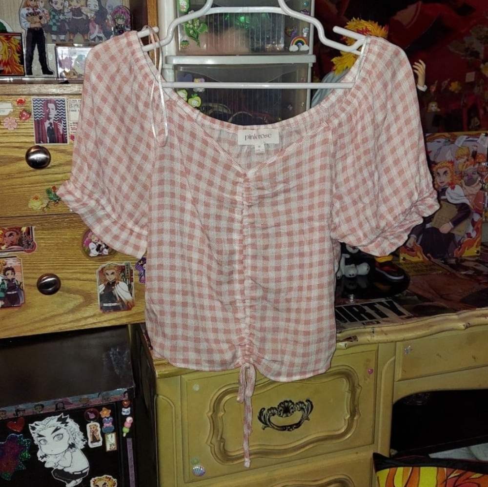 Pink & white gingham ruched crop top
